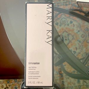 Mary Kay Moistuizer